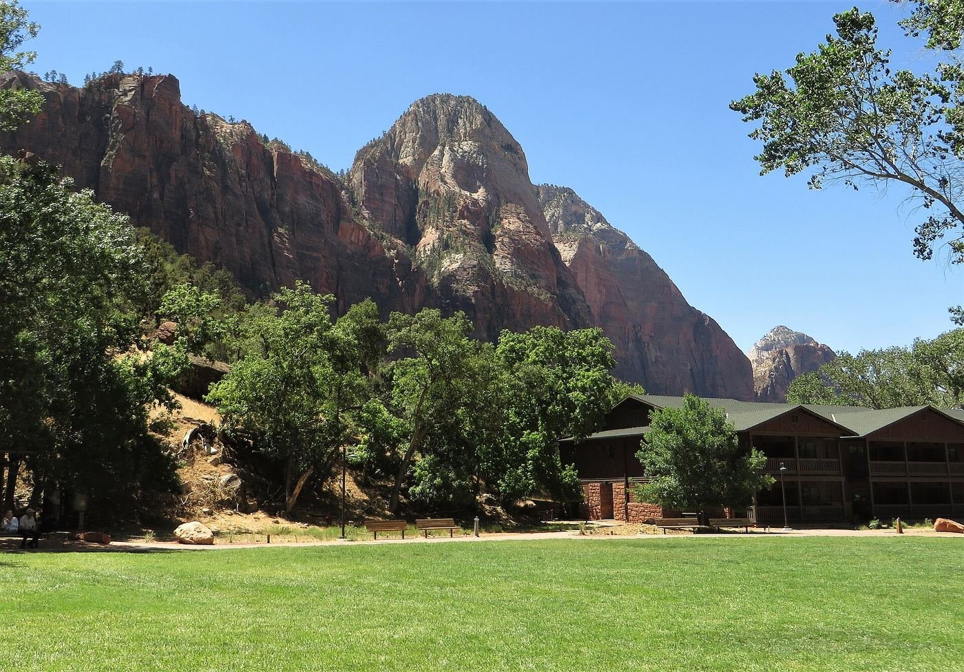 Zion Lodge