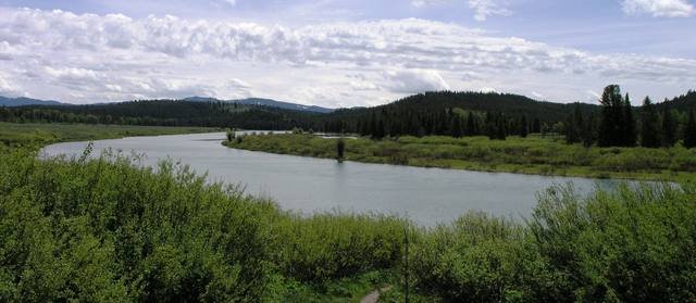 The Teton range from Oxbow Bend on the Snake River